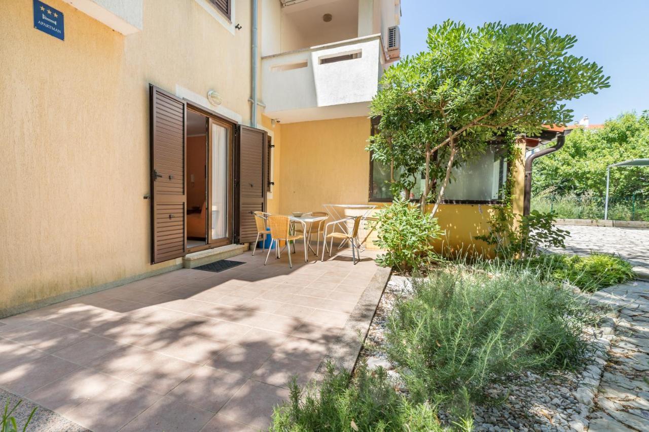 Apartamento Marina Baška Exterior foto